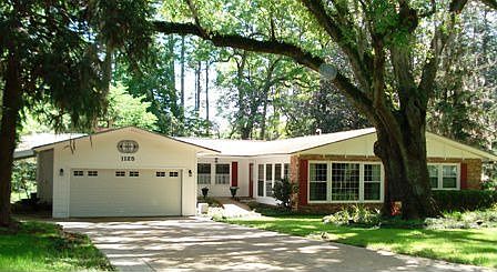 1st image of 1125 Seminole Dr