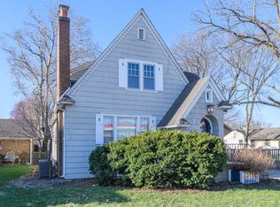 1015 Larkin Ave, Elgin, IL 60123