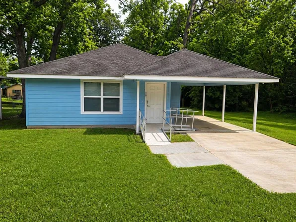 609 Ellington St, Atlanta, TX 75551