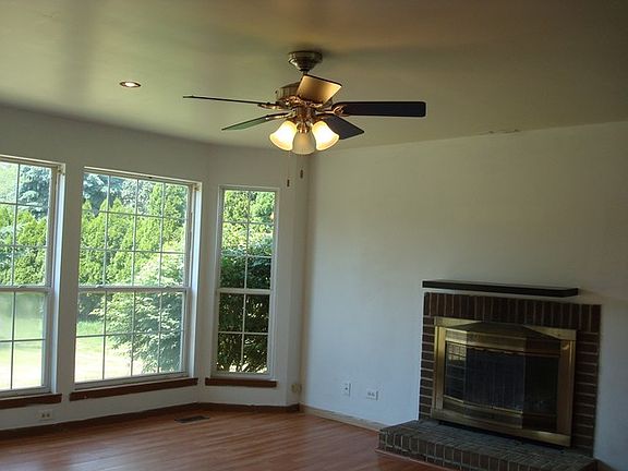 5th image of 3608 Portsmouth Dr