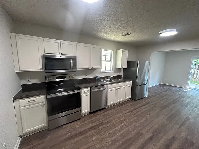 507 Summit Terrace Ct — Photo 9