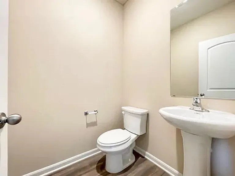 1702 Sandalwood Way — Photo 18