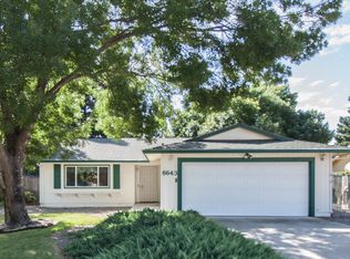6643 Creekside St, Redding, CA 96001