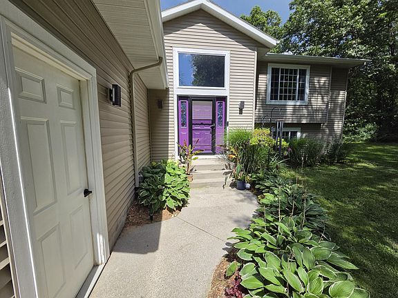 5th image of 2468 E Michillinda Rd