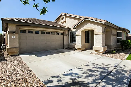 1652 N Serina Photo 1