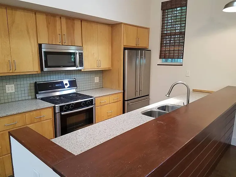 2214 Iva Ln #B — Photo 10