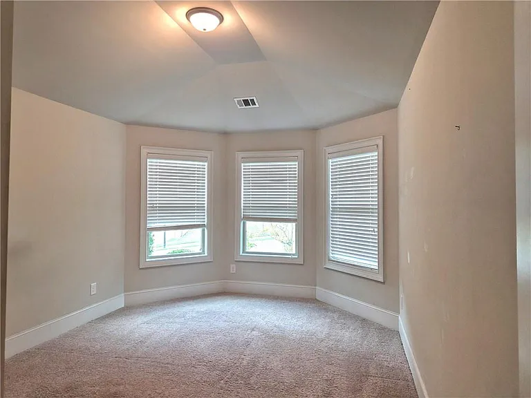 4138 Two Bridge Dr — Photo 17