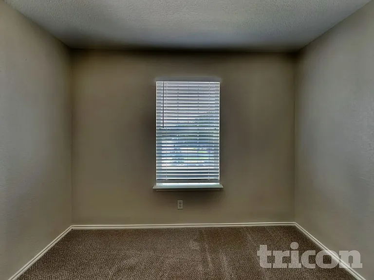 8203 Maple Meadow Dr — Photo 14