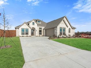 217 Sweetwater Dr, Commerce, TX 75428