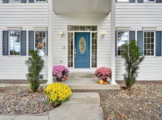 5783 Beechtree Dr, West Des Moines, IA 50266