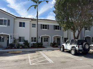 Venetia Groves, Homestead, FL 33035