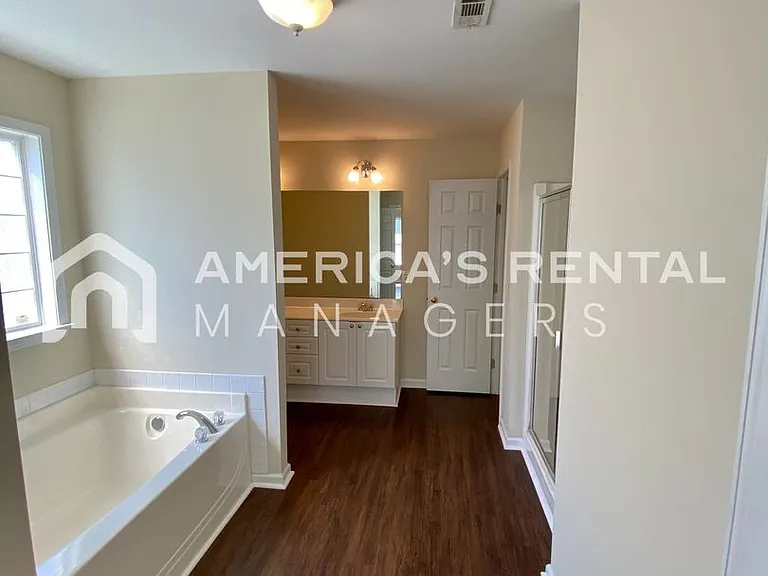 253 Bentmoor Ln — Photo 14