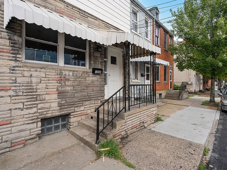 138 S 17th St — Photo 22