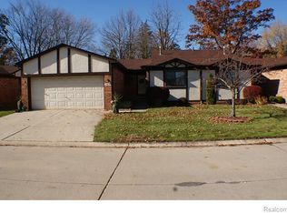 25647 Joanne Smith Dr, Warren, MI 48091