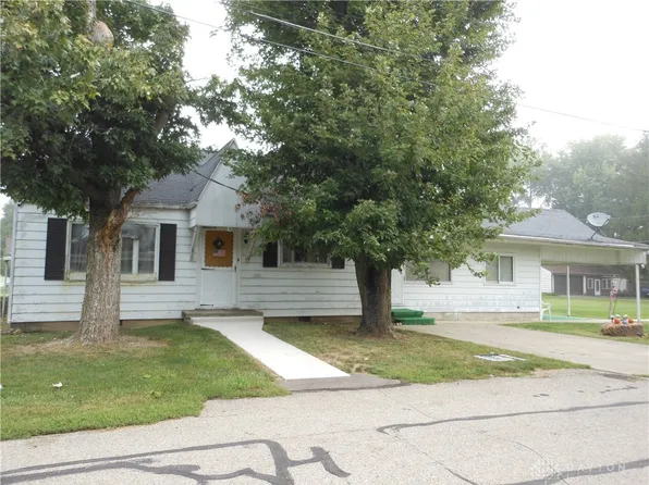 9 W 4th St, Laura, OH 45337
