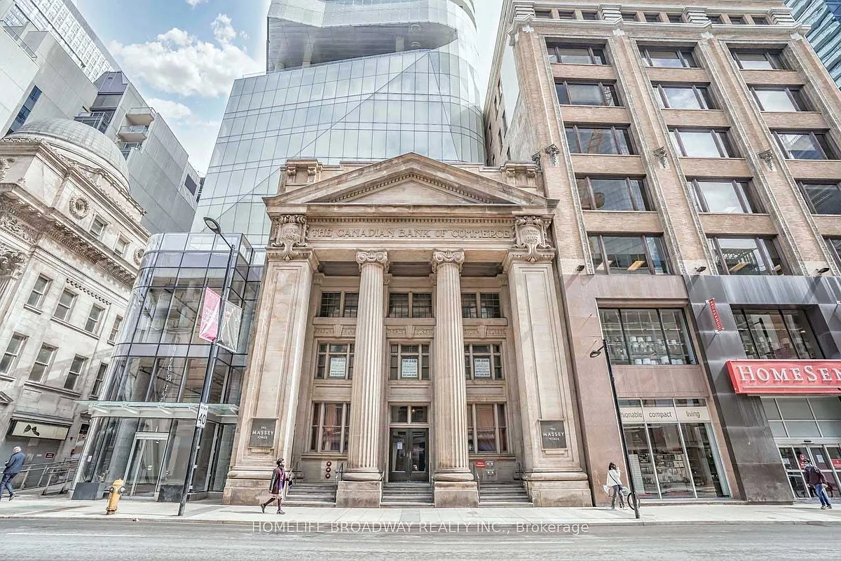 Building Photo - 197 Yonge St #1714