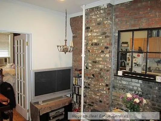 Rented by Magnum Realty Holdings, LLC | media 2