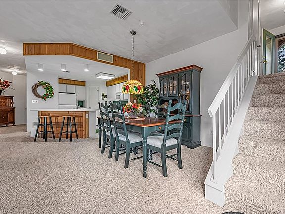 2nd image of 8117 Stonegate Dr