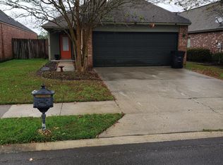 642 Fall Creek Dr, Baton Rouge, LA 70810