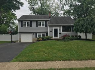 117 Dawn Dr, Eastampton, NJ 08060