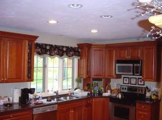 31 Chestnut St, Westborough, MA 01581