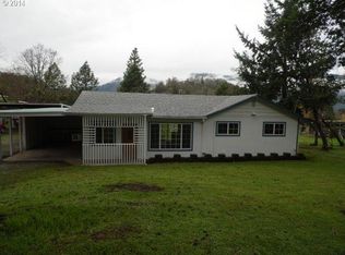 368 Crest Dr, Myrtle Creek, OR 97457