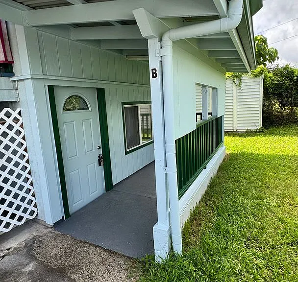 1521B Kinoole St — Photo 2