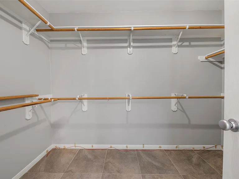 6354 Wilshire Rdg — Photo 14