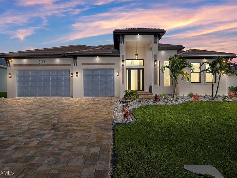 1st image of 301 NW 39th Ave