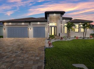 301 NW 39th Ave, Cape Coral, FL 33993