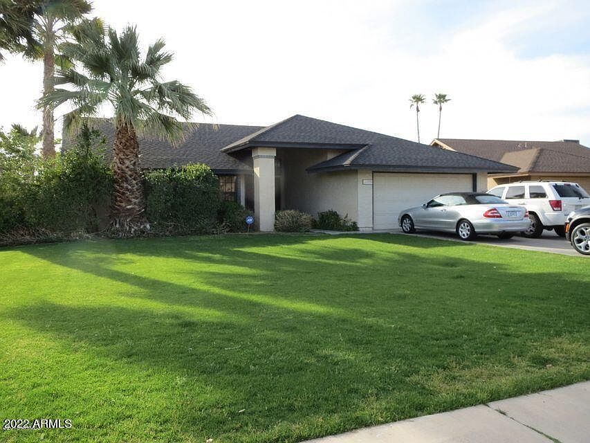 1st image of 10770 N 108th Way