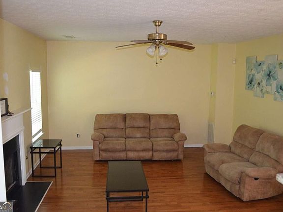 2nd image of 1580 Callaway Loop