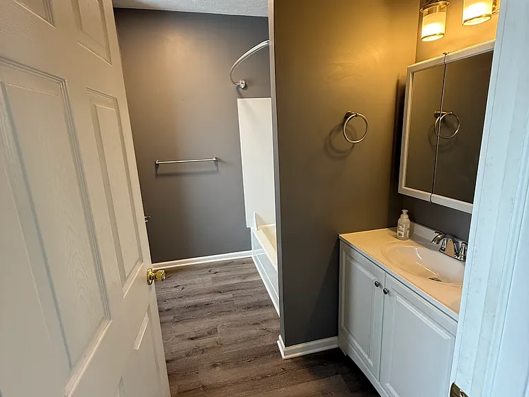 1018 Auburn Ave #LWR — Photo 18