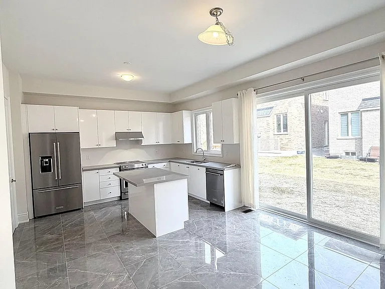 64 Bud Leggett Cres — Photo 8