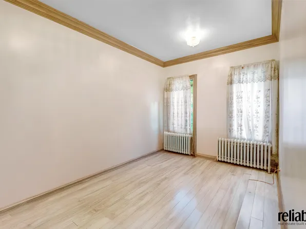 1520 Lincoln Place image 5 of 7