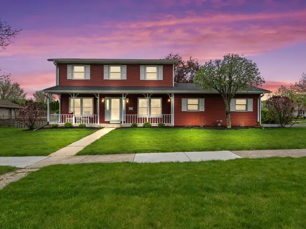 402 Sara Ave, Lemont, IL 60439