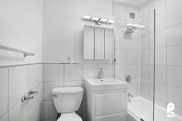 Rented by REZI | media 5