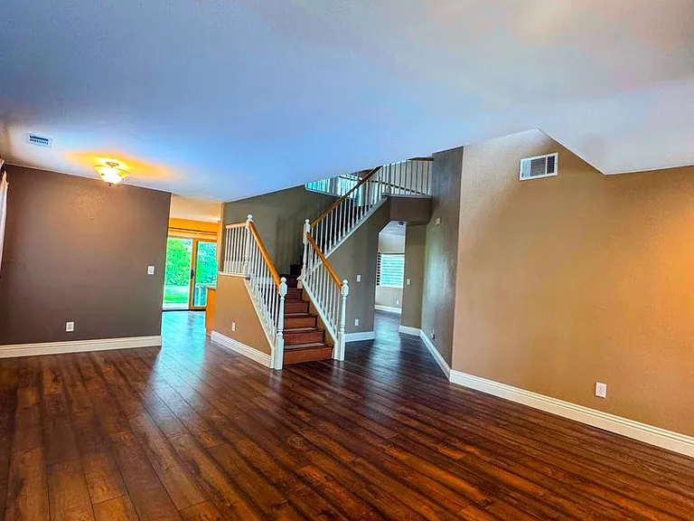 477 Fisher Cir — Photo 11