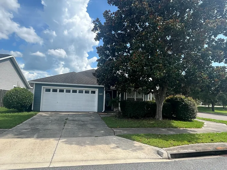 16095 NW 123rd Ave — Photo 1