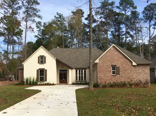 1748 Hazel Dr, Mandeville, LA 70448