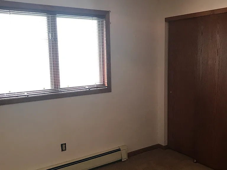 1347 Cliff Ave #1 — Photo 9
