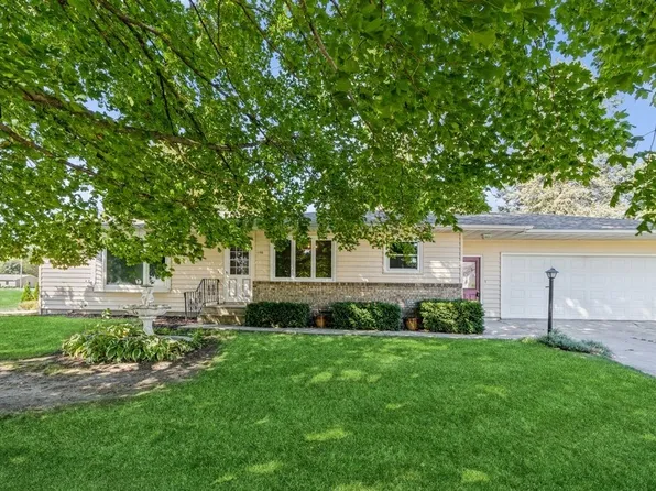 106 9th Ave, Sully, IA 50251