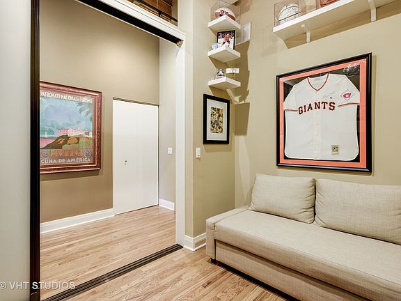 4th image of 770 W Gladys St #405