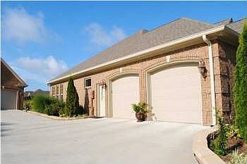 3rd image of 602 Woodfern Dr