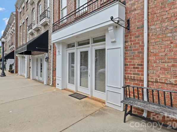 132 Market Place Ave #A, Mooresville, NC 28117