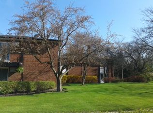 1118 N Dale Ave APT 2H, Arlington Heights, IL