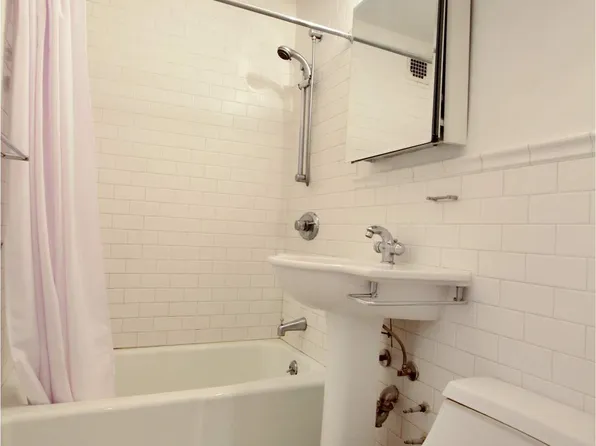 234 East 14th Street image 9 of 10