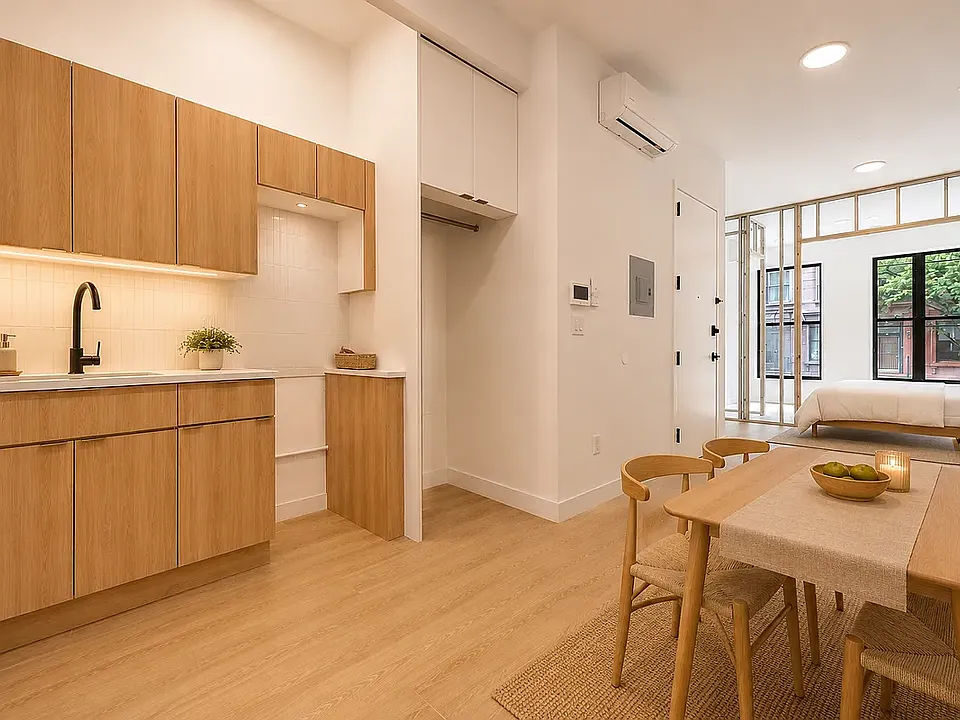 72 W 126th St #3B