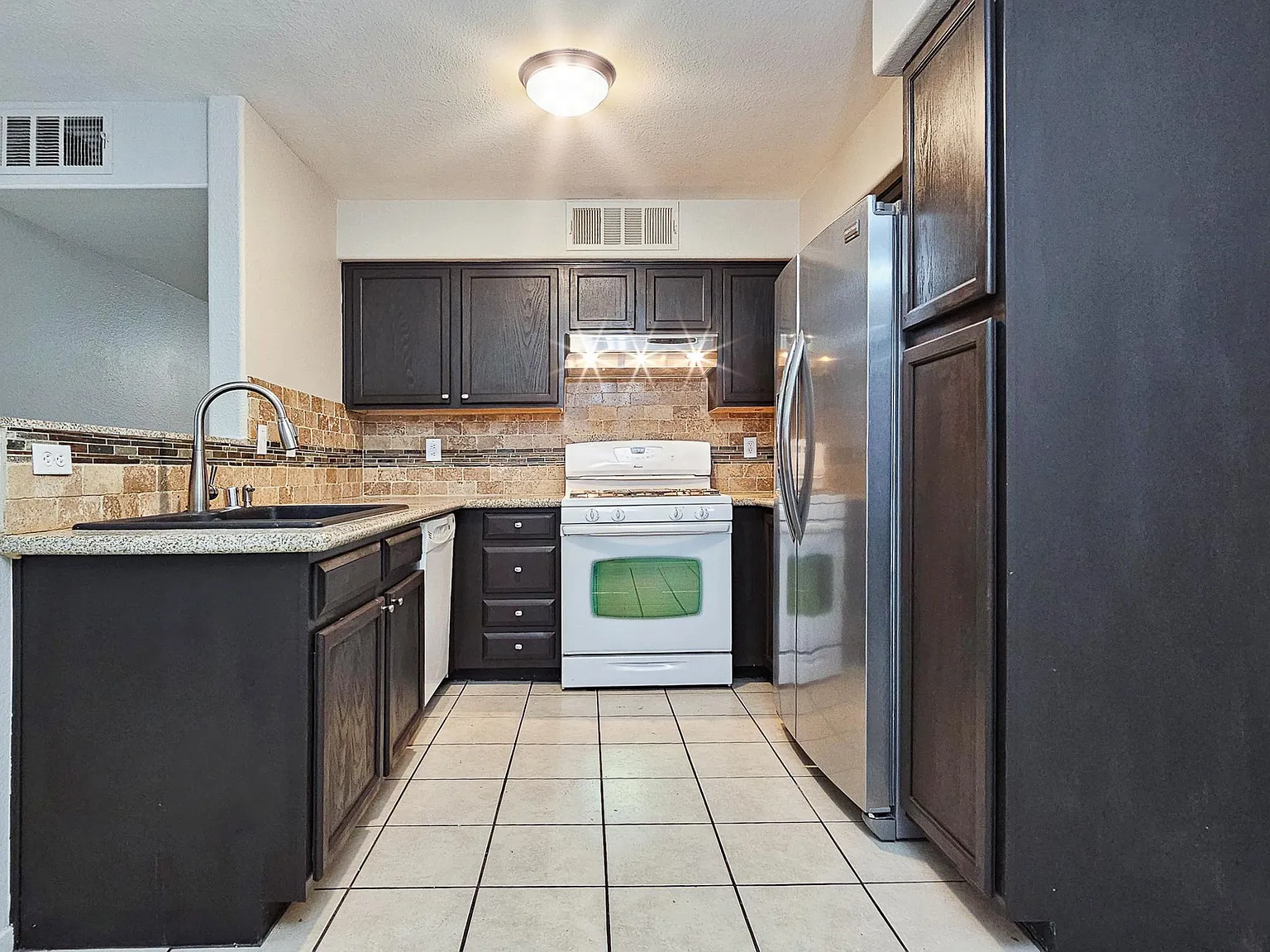 5150 Mandalay Springs Dr — Photo 2