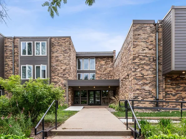 450 Ford Rd Unit 223, Saint Louis Park, MN 55426